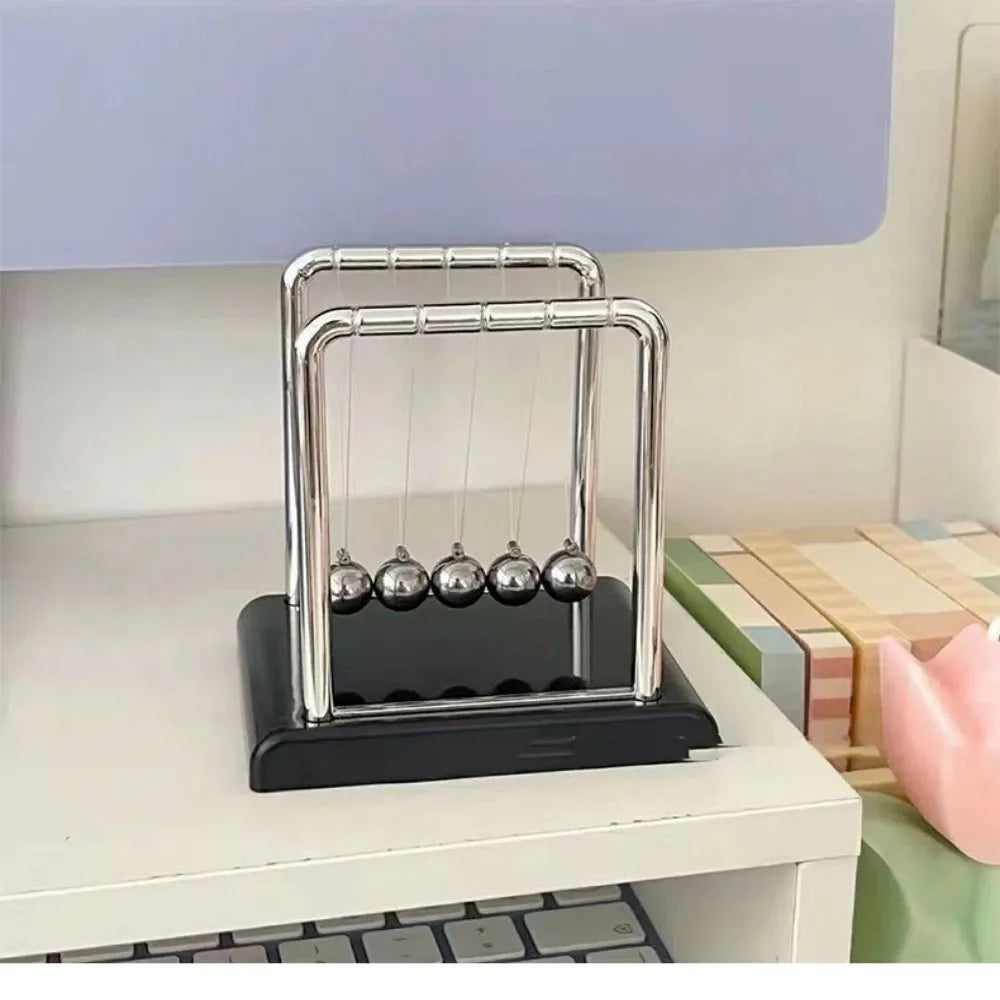 Newton's Cradle Balance Ball — Desktop Physics Toy